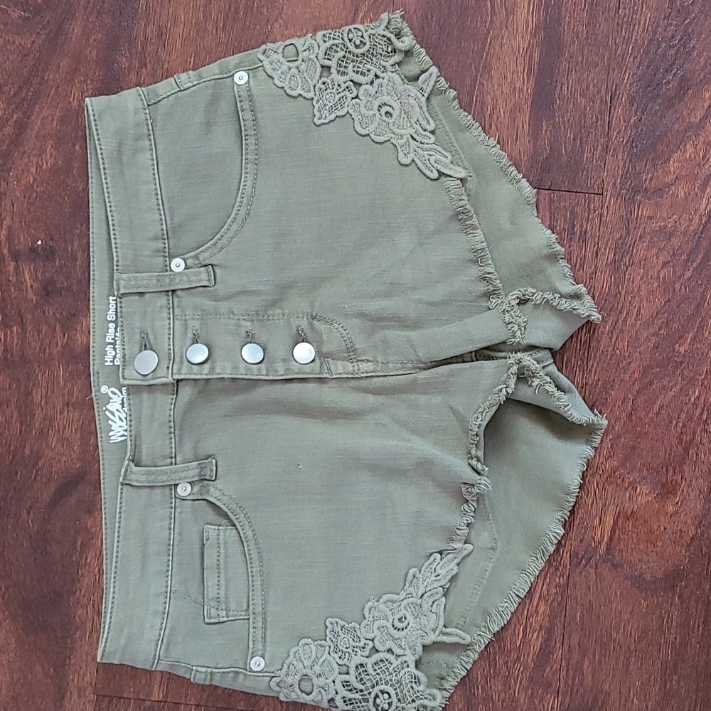 High rise green shorts, Massimo, size 6